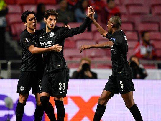 法兰克福团队合作默契，实现意想不到的胜利